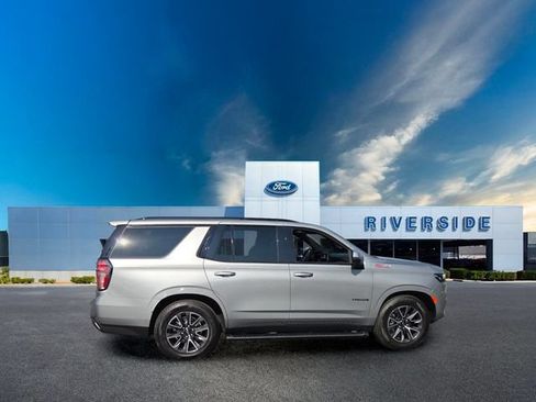 Used 2023 Chevrolet Tahoe Z71 w/ Z71 Off-Road Package AWD/4WD image 8