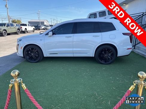 Used 2024 Cadillac XT6 Premium Luxury w/ Technology Package image 11