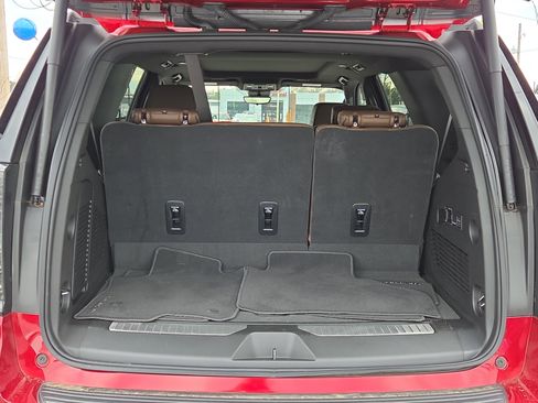 Used 2025 Chevrolet Tahoe High Country w/ Sun And Tow Package image 4