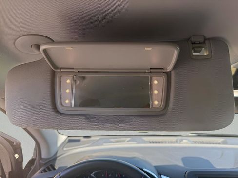 Used 2024 Chevrolet Equinox LT image 31