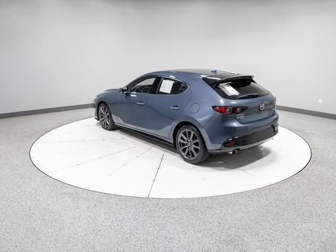 Used 2022 MAZDA MAZDA3 s image 32
