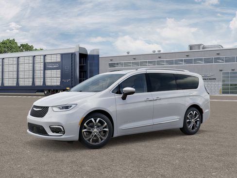 New 2026 Chrysler Pacifica Pinnacle image 10