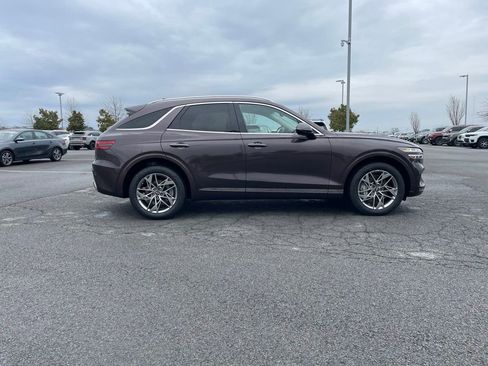 Used 2023 Genesis GV70 2.5T w/ Select Package image 8