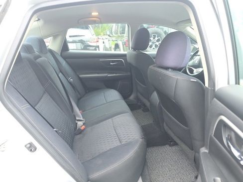 Used 2017 Nissan Altima 2.5 SV image 22
