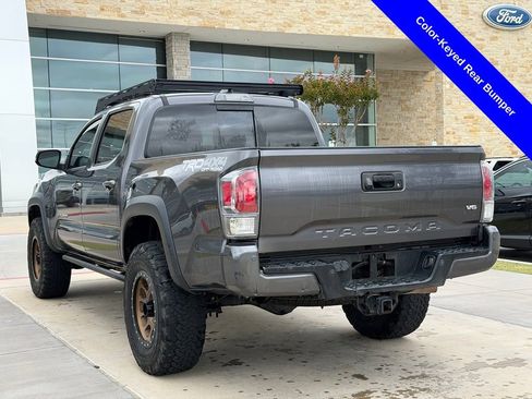 Used 2021 Toyota Tacoma TRD Off-Road w/ Technology Package AWD/4WD image 12