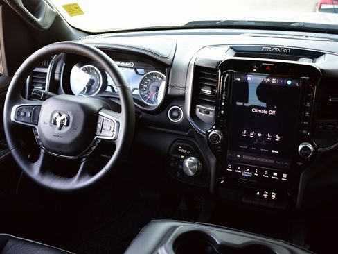Used 2025 RAM 1500 Laramie image 39