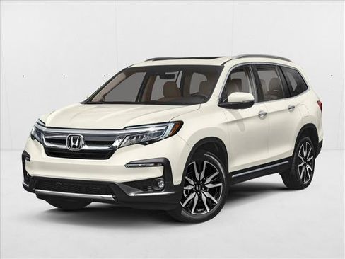 Used 2021 Honda Pilot Touring image 1