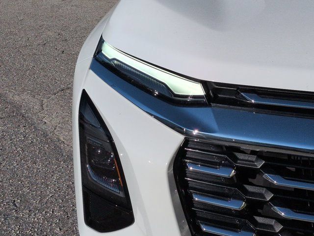 Used 2025 Chevrolet Equinox LT FWD image 9