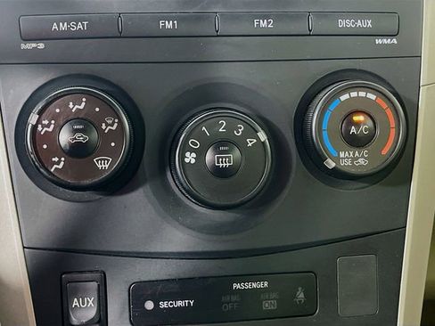 Used 2012 Toyota Corolla L FWD image 15