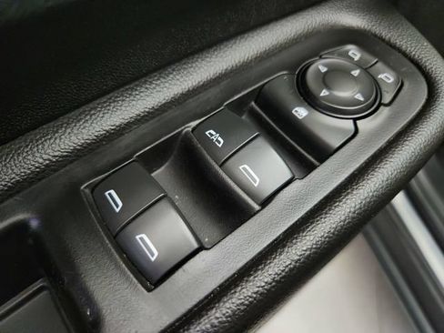 Used 2020 GMC Terrain SLE w/ Driver Convenience Package AWD/4WD image 18