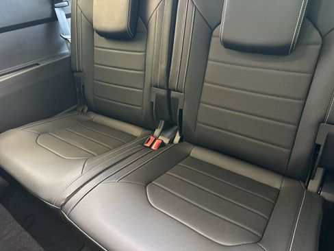 New 2026 Volkswagen Atlas SEL AWD/4WD image 14