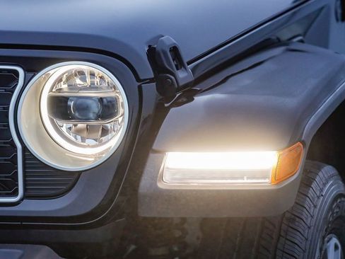 New 2025 Jeep Wrangler Sahara w/ Technology Group image 5