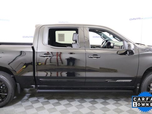 Used 2025 Chevrolet Silverado 1500 High Country w/ Midnight Edition image 41