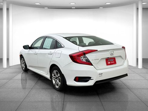Used 2018 Honda Civic LX image 4