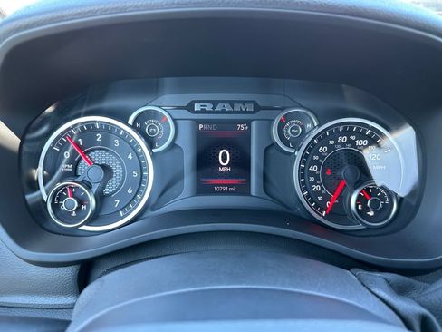 Certified 2025 RAM 2500 Tradesman AWD/4WD image 27