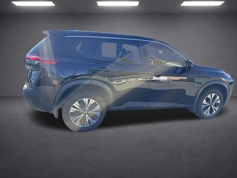 Used 2023 Nissan Rogue SV FWD image 18