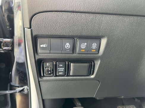 Used 2019 Nissan Armada Platinum AWD/4WD image 14