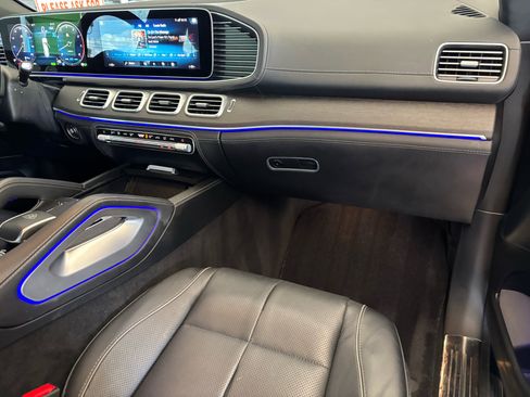 Used 2023 Mercedes-Benz Maybach GLS 600 4MATIC image 27