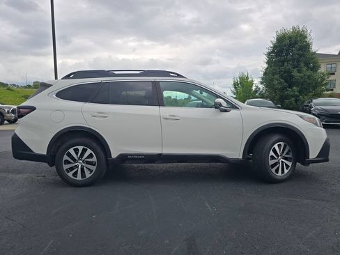 Used 2020 Subaru Outback Premium AWD/4WD image 17