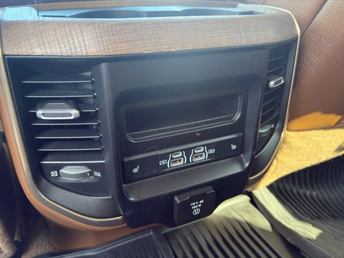 Used 2021 RAM 3500 Limited image 21