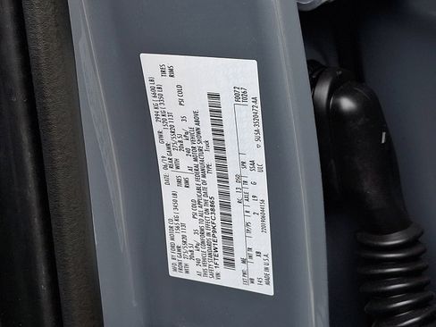 Used 2019 Ford F150 XLT w/ Equipment Group 302A Luxury AWD/4WD image 27
