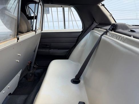 Used 2011 Ford Crown Victoria Police Interceptor w/ Trunk Pack image 23