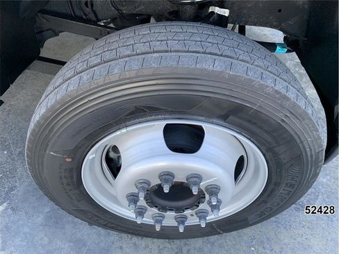 Used 2024 RAM 5500 Tradesman w/ Safety Group image 17