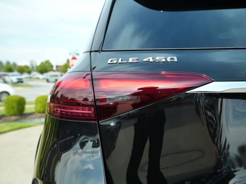 New 2026 Mercedes-Benz GLE 450 4MATIC image 13