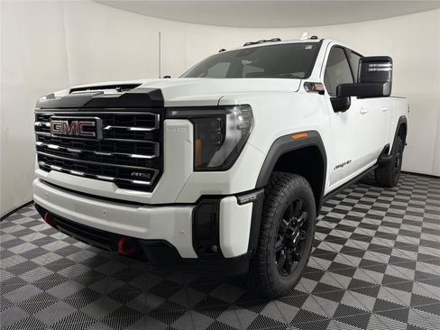 New 2026 GMC Sierra 2500 AT4 w/ AT4 Premium Plus Package AWD/4WD image 3