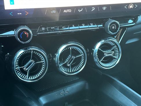 Used 2026 Chevrolet Blazer EV LT image 28