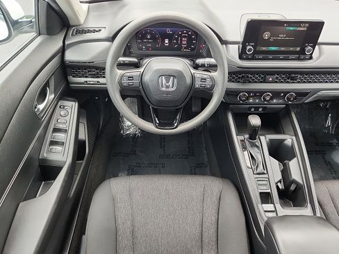 Used 2025 Honda Accord LX image 11