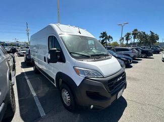 Used 2025 RAM ProMaster 2500 w/ Convenience Group FWD video 2