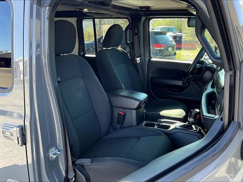 Used 2020 Jeep Wrangler Unlimited Sport image 7