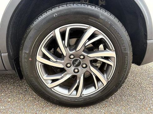 Used 2023 Lincoln Corsair FWD image 48