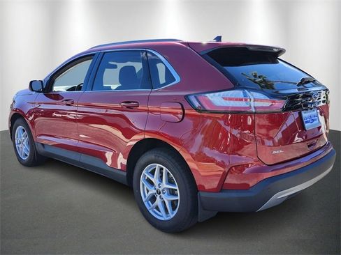 Used 2023 Ford Edge SEL w/ Convenience Package image 3