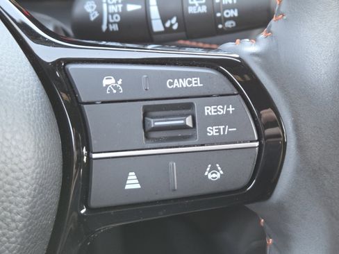 Used 2024 Honda HR-V Sport image 5