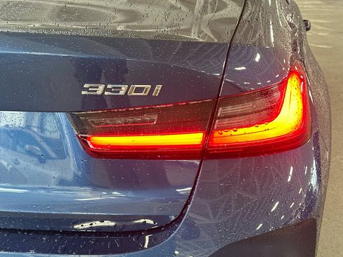 Certified 2023 BMW 330i Sedan w/ Convenience Package RWD image 31