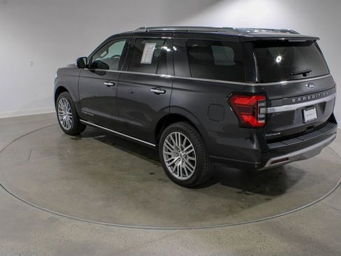 Used 2023 Ford Expedition Platinum image 5