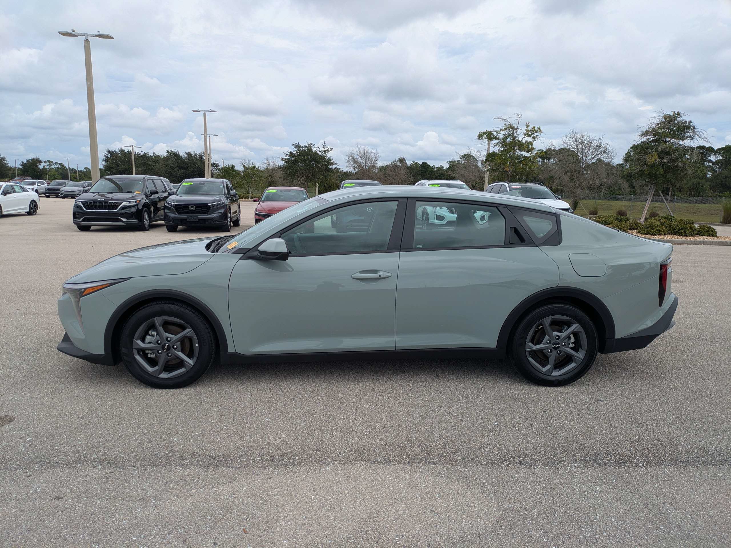 Certified 2025 Kia K4 FWD image 7