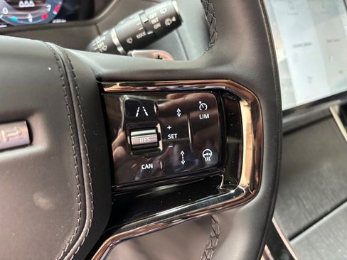 New 2026 Land Rover Range Rover Velar S image 19