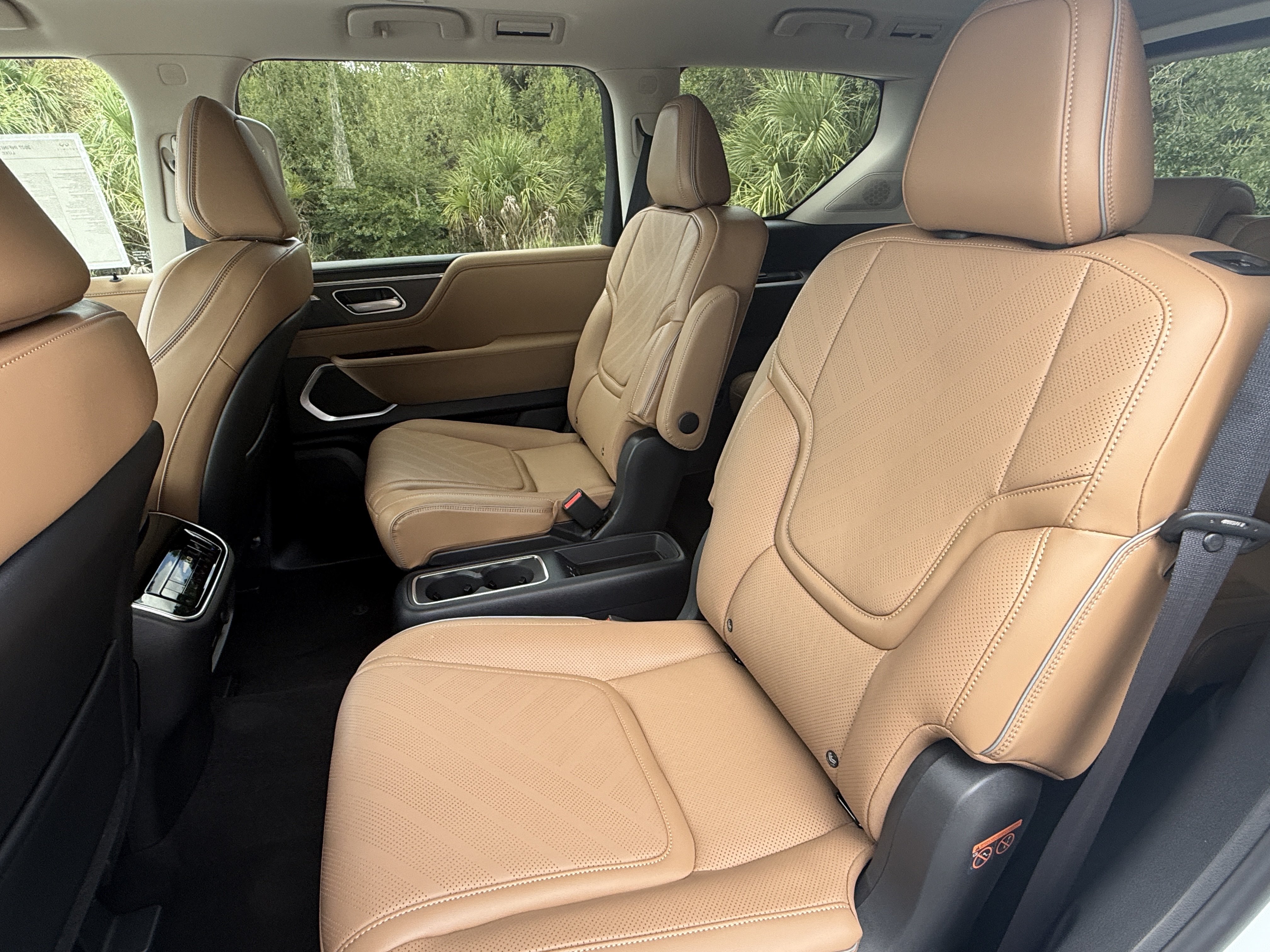 New 2027 INFINITI QX80 Luxe w/ Cargo Package RWD image 19