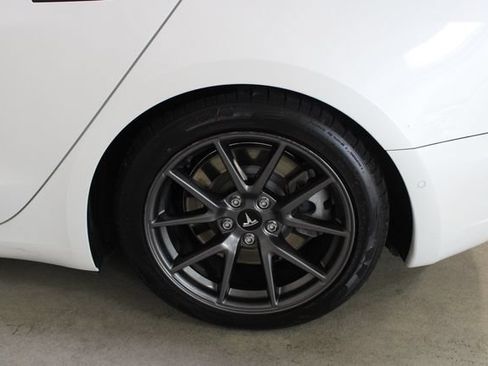 Used 2021 Tesla Model 3 Long Range AWD/4WD image 27