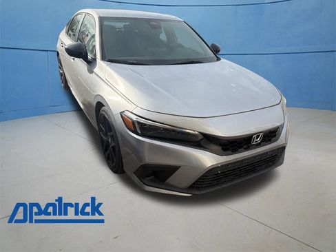 Used 2023 Honda Civic Sport image 1