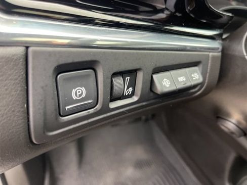 Used 2020 Cadillac XT6 Premium Luxury FWD image 18