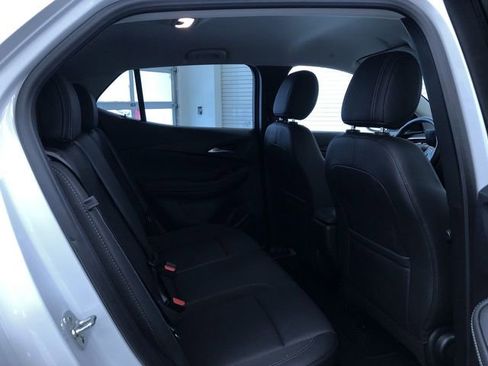 Used 2025 Buick Encore GX Preferred image 21