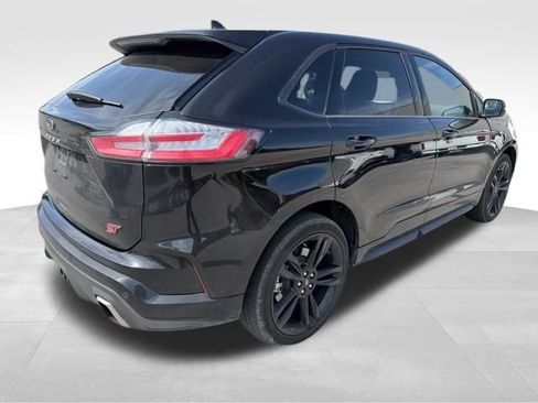 Used 2024 Ford Edge ST w/ Equipment Group 401A AWD/4WD image 3