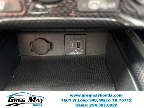 Used 2019 Nissan Pathfinder SL FWD image 33