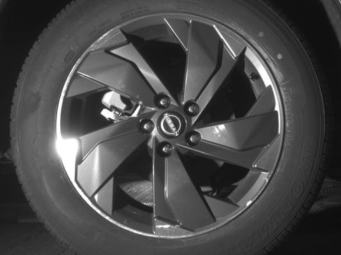 Used 2025 Nissan Rogue SV image 15