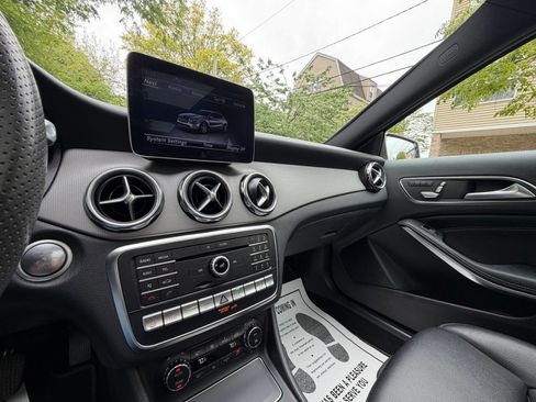 Used 2019 Mercedes-Benz GLA 250 4MATIC image 8