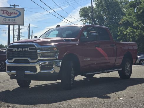 Used 2026 RAM 2500 Big Horn AWD/4WD image 3